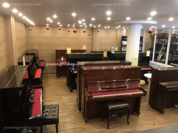 Khám Phá Top 10 Đàn Piano Cơ Đứng Tốt Nhất Tại Việt Nam: Lựa Chọn Hoàn Hảo Cho Người Yêu Nhạc