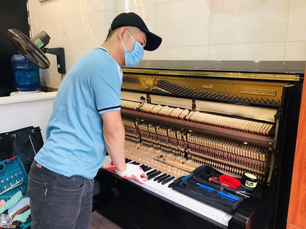 Giữ Âm Thanh Hoàn Hảo: Dịch Vụ Lên Dây Piano Tại An Hội Tây