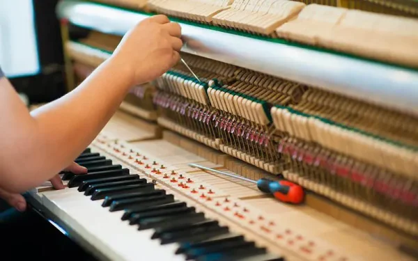 Sửa Chữa Đàn Piano Cơ Tại Ngọc Hà – Giải Pháp Âm Nhạc Hoàn Hảo